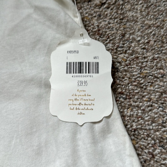 Altar’d State Size Large Loose Fitted Short Sleeve Top, NWT - Picture 4 of 4
